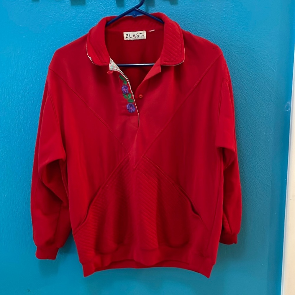 Red vintage sweater ❤️💜
